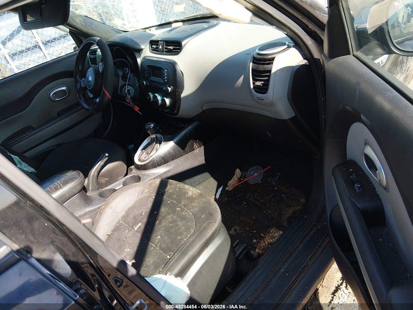 2016 Kia Soul VIN KNDJN2A2XG7854884 IAAI salvage auction — FRONT END, Salvage Title, sold $525 on 2026-07-23 (photo 5)