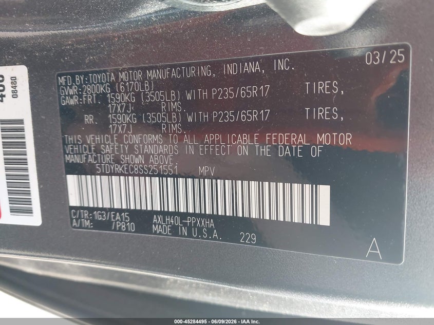 2025 Toyota Sienna VIN 5TDYRKEC8SS251551 IAAI salvage auction — RIGHT FRONT, Regular (South Dakota), sold $15,600 on 2026-07-30 (photo 9)