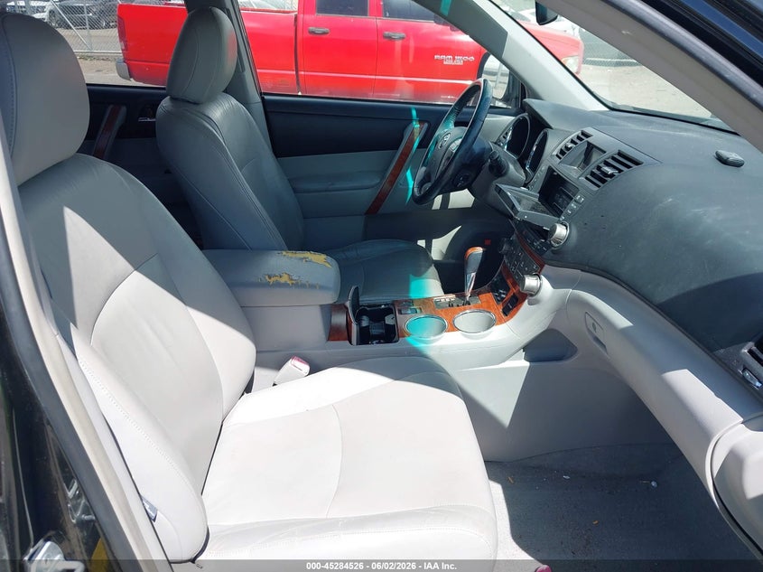 2008 Toyota Highlander VIN JTEES42A882012275 IAAI salvage auction — NORMAL WEAR, Clear (New Mexico), sold $2,600 on 2026-07-13 (photo 5)