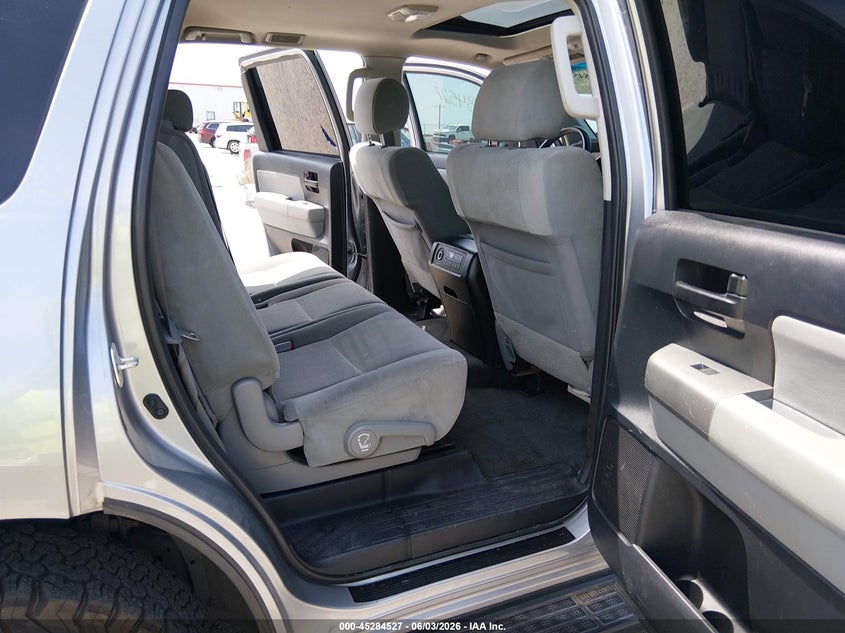 2017 Toyota Sequoia VIN 5TDBY5G16HS148000 IAAI salvage auction — REAR END, Salvage Title, sold $6,300 on 2026-07-23 (photo 8)