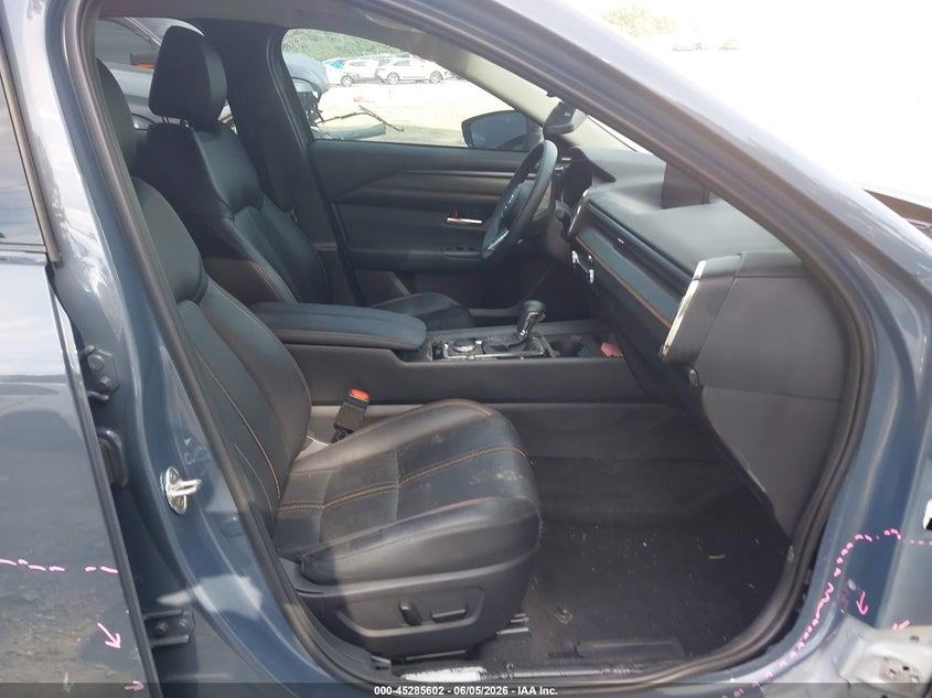 2023 Mazda Cx-50 VIN 7MMVABEM1PN102351 IAAI salvage auction — RIGHT FRONT, Salvage (South Carolina), sold $8,150 on 2026-07-07 (photo 5)