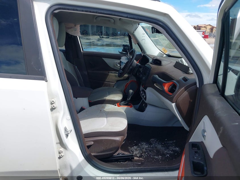 2016 Jeep Renegade VIN ZACCJABT7GPE28272 IAAI salvage auction — FRONT & REAR, Salvage Title, sold $650 on 2026-07-08 (photo 5)