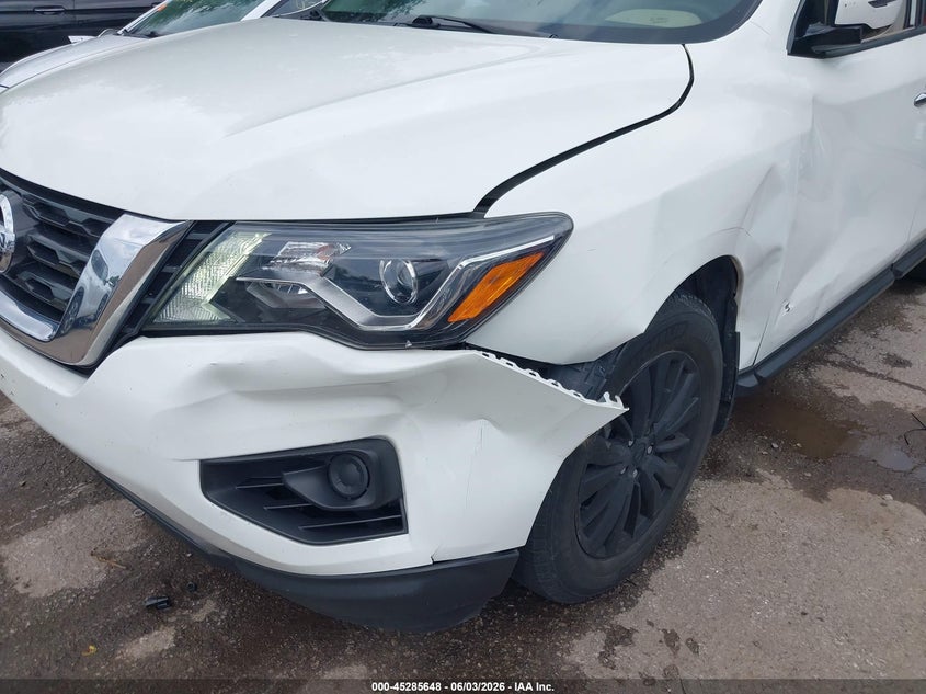 2017 Nissan Pathfinder VIN 5N1DR2MM7HC644830 IAAI salvage auction — LEFT FRONT, Salvage Title, sold $1,400 on 2026-08-23 (photo 6)