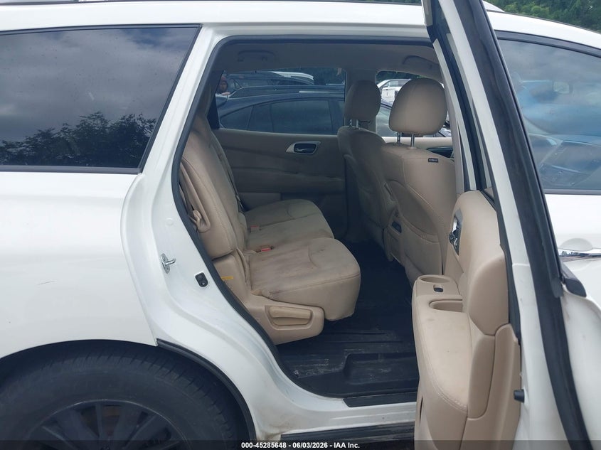 2017 Nissan Pathfinder VIN 5N1DR2MM7HC644830 IAAI salvage auction — LEFT FRONT, Salvage Title, sold $1,400 on 2026-08-23 (photo 8)