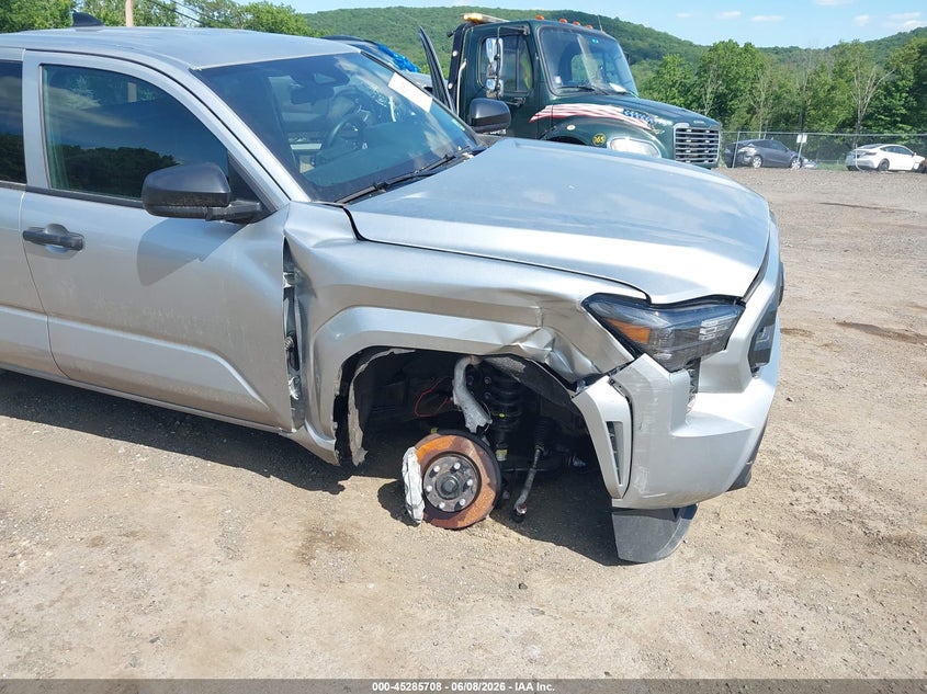 2025 Toyota Tacoma VIN 3TYJDAKN9ST022400 IAAI salvage auction — RIGHT FRONT, Salvage Title, sold $9,000 on 2026-07-24 (photo 6)