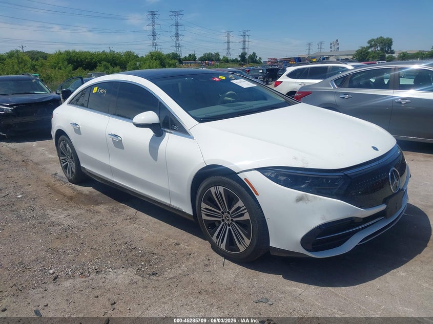 2022 Mercedes-benz Eqs VIN W1KCG2DB1NA003206 IAAI salvage auction — UNKNOWN, Salvage Title, sold $19,300 on 2026-07-09 (photo 1)