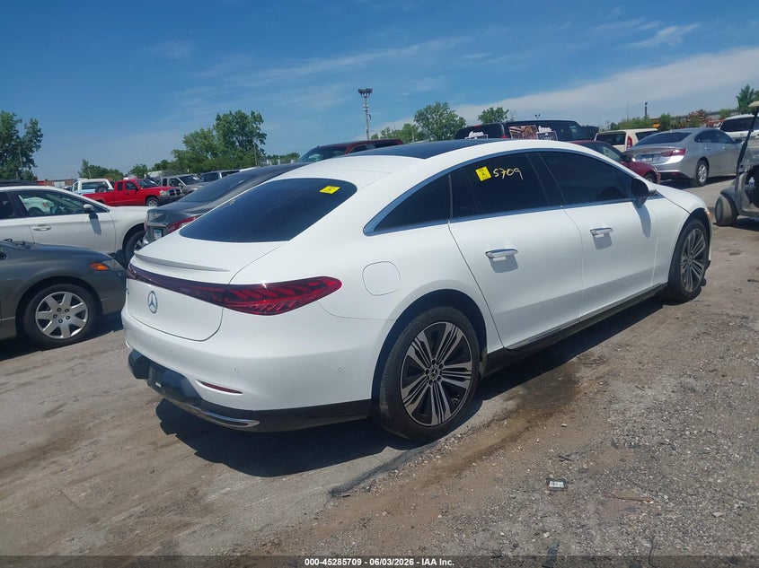 2022 Mercedes-benz Eqs VIN W1KCG2DB1NA003206 IAAI salvage auction — UNKNOWN, Salvage Title, sold $19,300 on 2026-07-09 (photo 4)