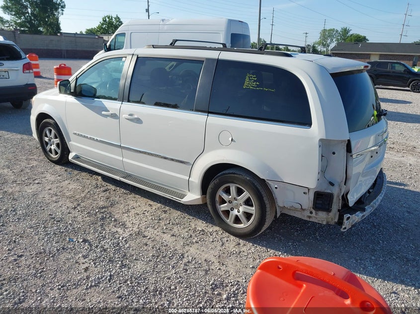 2011 Chrysler Town & country VIN 2A4RR5DG1BR682049 IAAI salvage auction — REAR END, Salvage (Missouri), sold $350 on 2026-07-10 (photo 3)