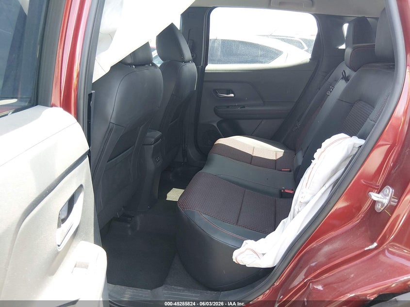 2025 Nissan Kicks VIN 3N8AP6DAXSL407260 IAAI salvage auction — REAR END, Salvage Title, sold $8,150 on 2026-07-17 (photo 8)