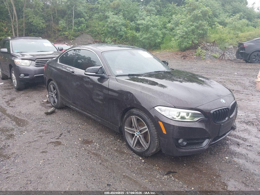 2017 BMW 2er VIN WBA2F9C39HV635893 IAAI salvage auction — FRAME DAMAGE, Salvage (Massachusetts), sold $3,400 on 2026-07-28 (photo 1)