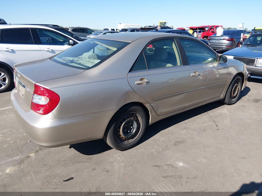 2004 Toyota Camry VIN JTDBE32K740278605 IAAI salvage auction — NORMAL WEAR, Clear (North Carolina), sold $125 on 2026-07-08 (photo 4)