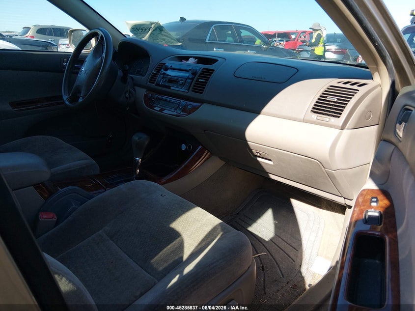 2004 Toyota Camry VIN JTDBE32K740278605 IAAI salvage auction — NORMAL WEAR, Clear (North Carolina), sold $125 on 2026-07-08 (photo 5)