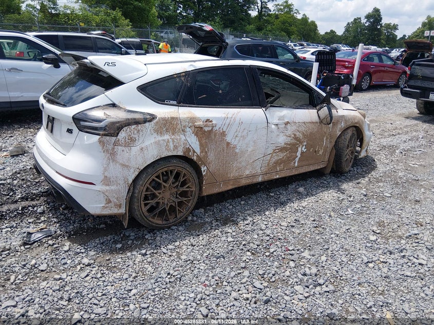2017 Ford Focus rs VIN WF0DP3TH9H4122213 IAAI salvage auction — ROLLOVER, Salvage Title, sold $3,800 on 2026-08-13 (photo 4)