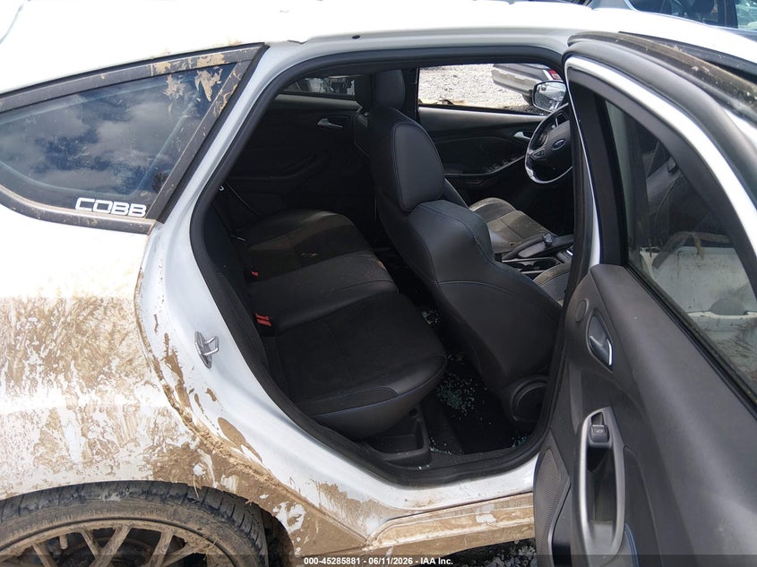 2017 Ford Focus rs VIN WF0DP3TH9H4122213 IAAI salvage auction — ROLLOVER, Salvage Title, sold $3,800 on 2026-08-13 (photo 8)