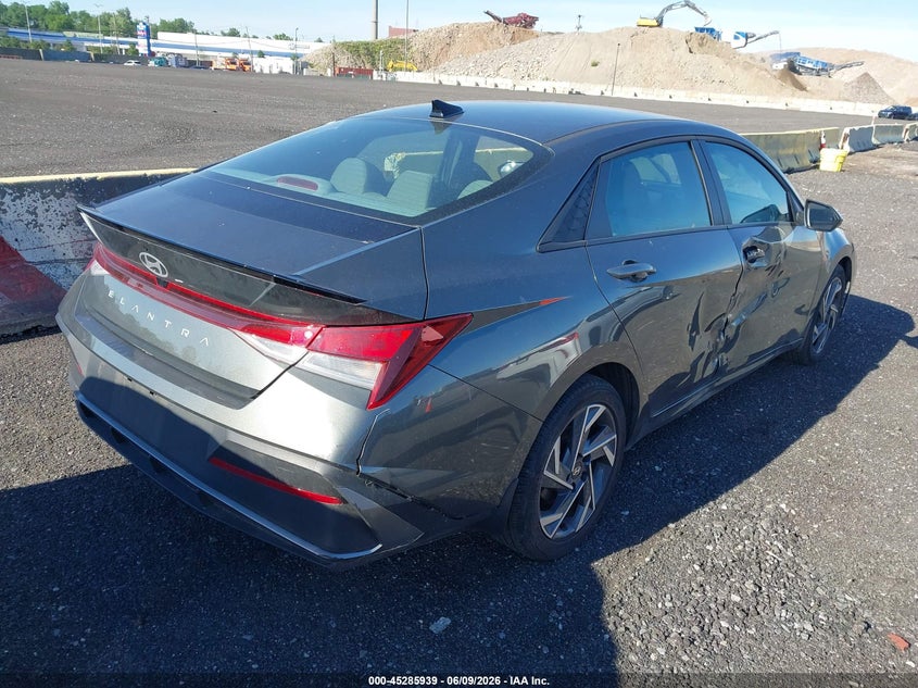 2025 Hyundai Elantra VIN KMHLM4DG1SU034830 IAAI salvage auction — RIGHT SIDE, Salvage Title, sold $6,950 on 2026-07-14 (photo 4)