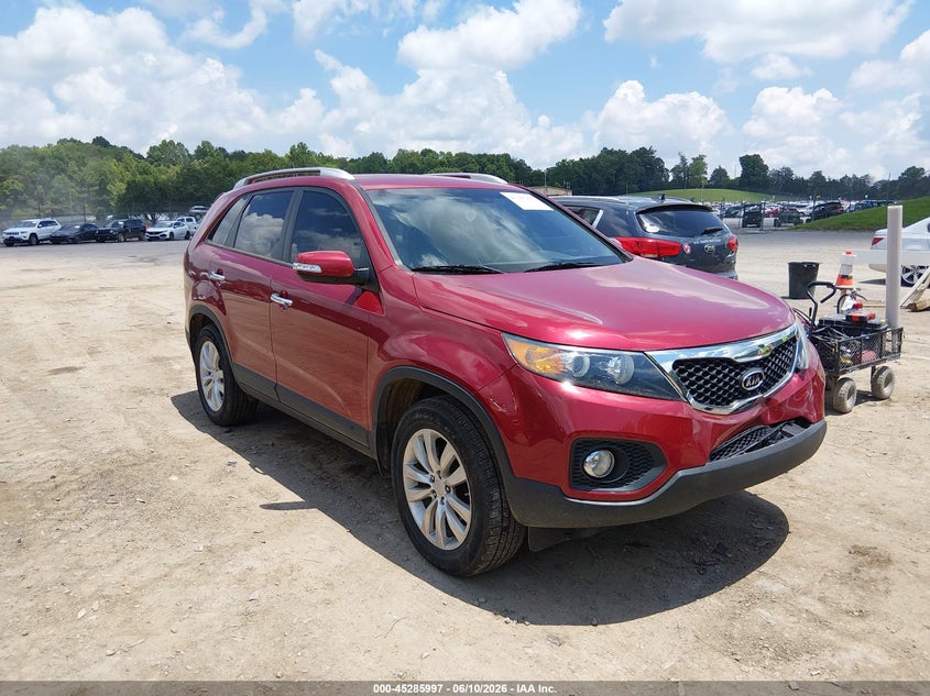2011 Kia Sorento VIN 5XYKU3A1XBG087862 IAAI salvage auction — FRONT END, Salvage (Tennessee), sold $2,350 on 2026-07-22 (photo 1)