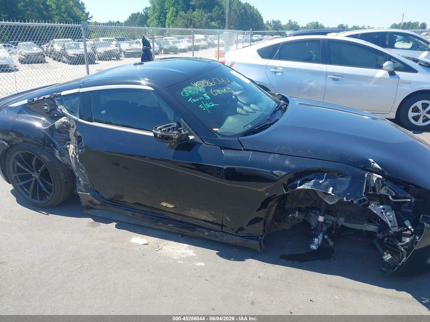 2024 Nissan Z VIN JN1BZ4BH9RM367500 IAAI salvage auction — RIGHT SIDE, Salvage Title, sold $8,200 on 2026-07-29 (photo 6)