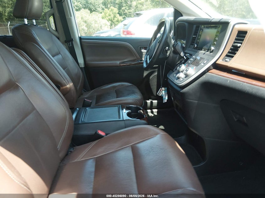 2020 Toyota Sienna VIN 5TDDZ3DC7LS233081 IAAI salvage auction — RIGHT REAR, Salvage Title, sold $12,000 on 2026-07-07 (photo 5)