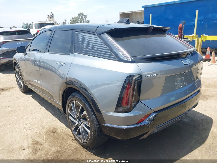 2026 Cadillac Optiq VIN 3GYK3EM50TS138177 IAAI salvage auction — RIGHT SIDE, Salvage (California), sold $8,800 on 2026-07-30 (photo 3)