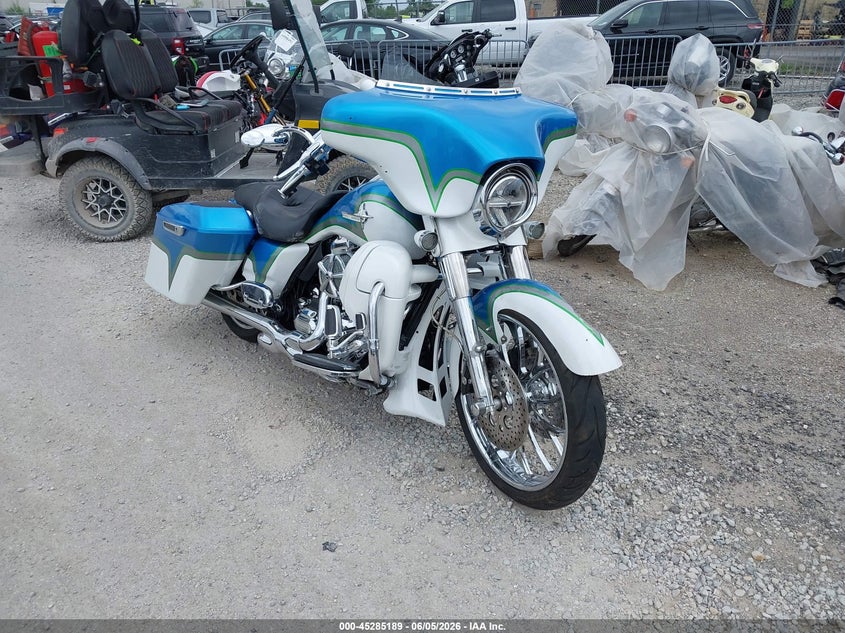 2013 Harley-davidson Road king VIN 1HD1FBM1XDB693492 — IAAI salvage auction photo