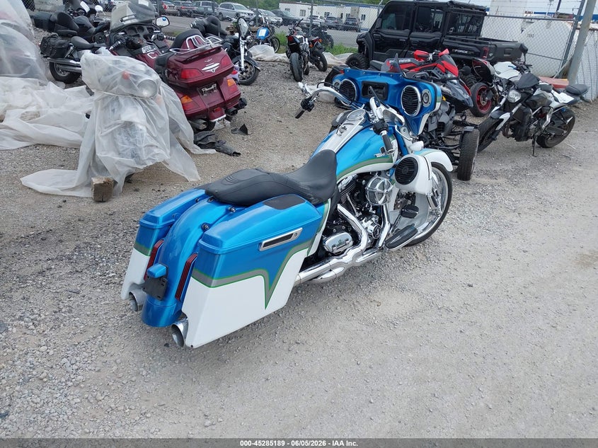 2013 Harley-davidson Road king VIN 1HD1FBM1XDB693492 IAAI salvage auction — FRONT END, Salvage (Illinois), sold $3,350 on 2026-07-08 (photo 4)