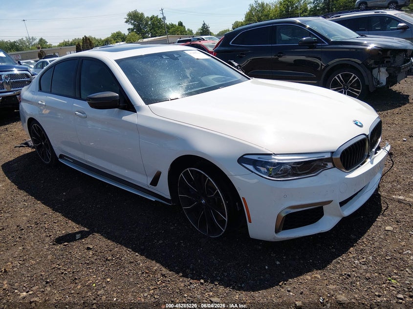 2018 BMW 5er VIN WBAJB9C52JB036818 IAAI salvage auction — SIDE, Salvage Title, sold $9,400 on 2026-07-09 (photo 1)