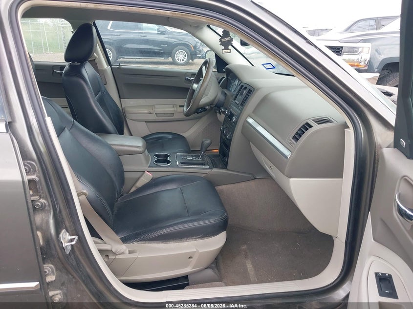 2008 Chrysler 300 VIN 2C3LA43R58H283258 IAAI salvage auction — NORMAL WEAR, Original (Texas), sold $725 on 2026-07-06 (photo 5)