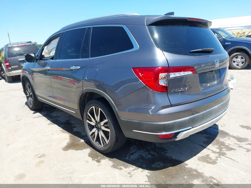 2019 Honda Pilot VIN 5FNYF5H69KB043621 IAAI salvage auction — SIDE, Salvage Title, sold $7,100 on 2026-07-22 (photo 3)