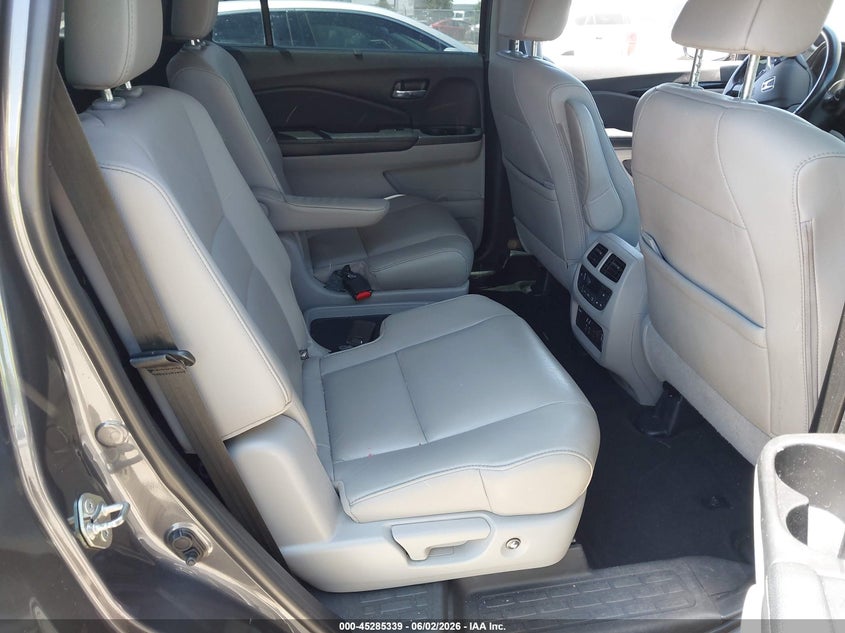 2019 Honda Pilot VIN 5FNYF5H69KB043621 IAAI salvage auction — SIDE, Salvage Title, sold $7,100 on 2026-07-22 (photo 8)
