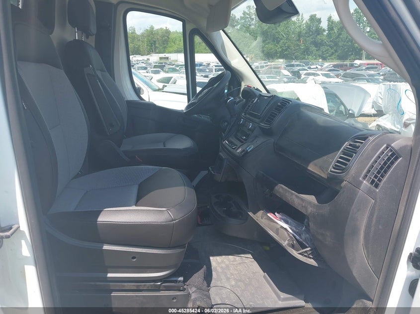 2026 Ram Promaster city VIN 3C6LRVDG4TE180318 IAAI salvage auction — NORMAL WEAR, Salvage Title, sold $22,500 on 2026-07-09 (photo 5)