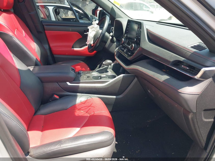 2021 Toyota Highlander VIN 5TDLZRBH3MS069200 IAAI salvage auction — FRONT END, Salvage Title, sold $15,450 on 2026-07-24 (photo 5)