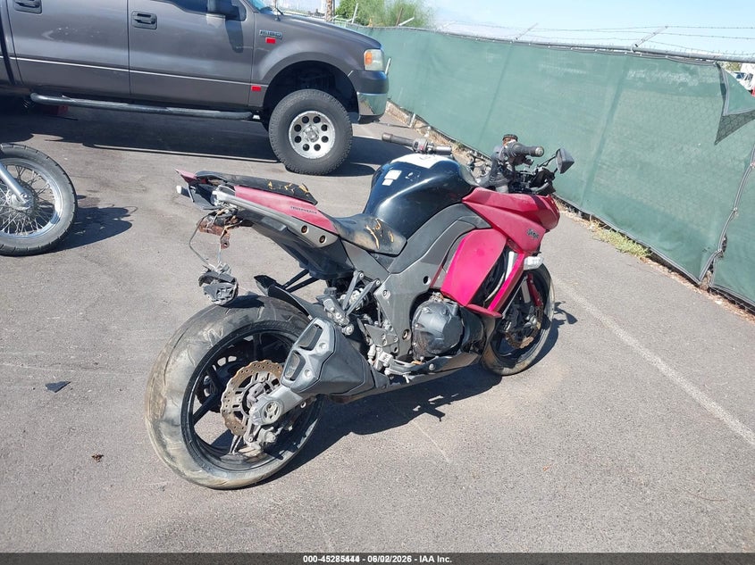 2011 Kawasaki Zx1000 VIN JKAZXCG18BA004128 IAAI salvage auction — FRONT & REAR, Salvage (Idaho), sold $650 on 2026-07-17 (photo 4)