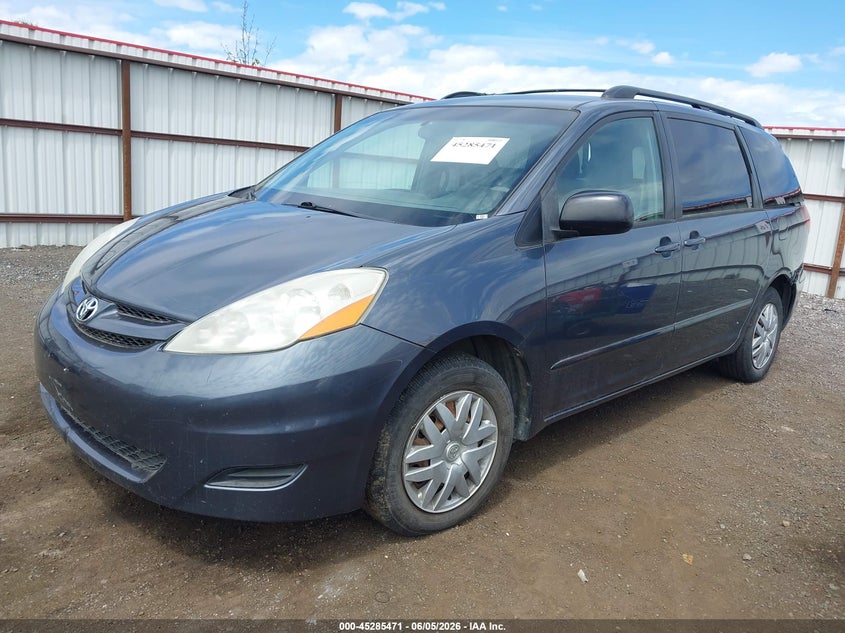 2007 Toyota Sienna VIN 5TDZK23CX7S018077 IAAI salvage auction — NORMAL WEAR, Clear (Idaho), sold $300 on 2026-07-28 (photo 2)