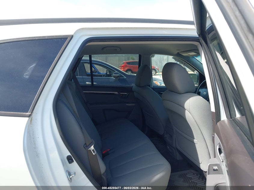 2012 Hyundai Santa fe VIN 5XYZGDAB3CG091970 IAAI salvage auction — HAIL, Salvage Title, sold $825 on 2026-07-15 (photo 8)