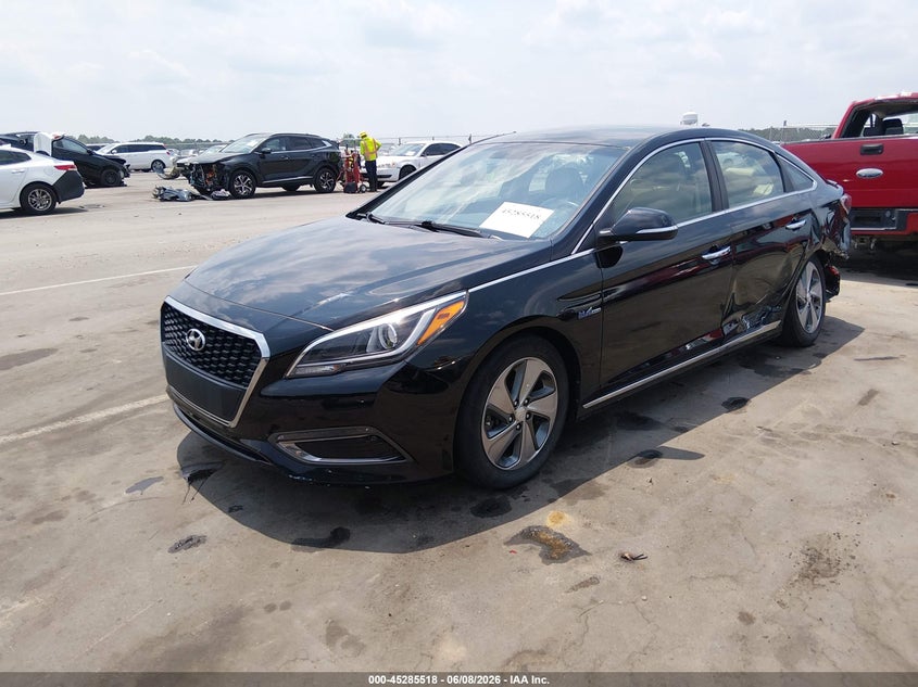 2017 Hyundai Sonata VIN KMHE34L1XHA044789 IAAI salvage auction — LEFT SIDE, Salvage Title, sold $2,025 on 2026-07-08 (photo 2)