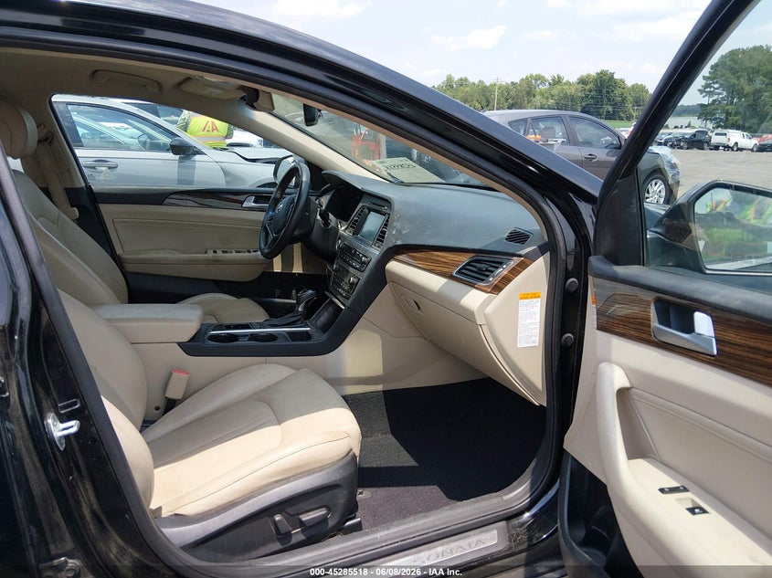 2017 Hyundai Sonata VIN KMHE34L1XHA044789 IAAI salvage auction — LEFT SIDE, Salvage Title, sold $2,025 on 2026-07-08 (photo 5)