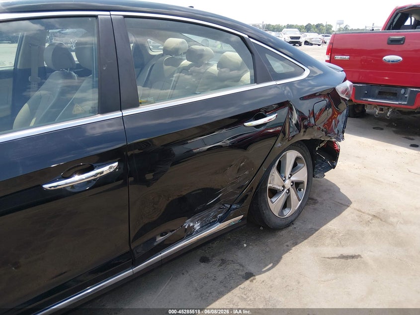 2017 Hyundai Sonata VIN KMHE34L1XHA044789 IAAI salvage auction — LEFT SIDE, Salvage Title, sold $2,025 on 2026-07-08 (photo 6)