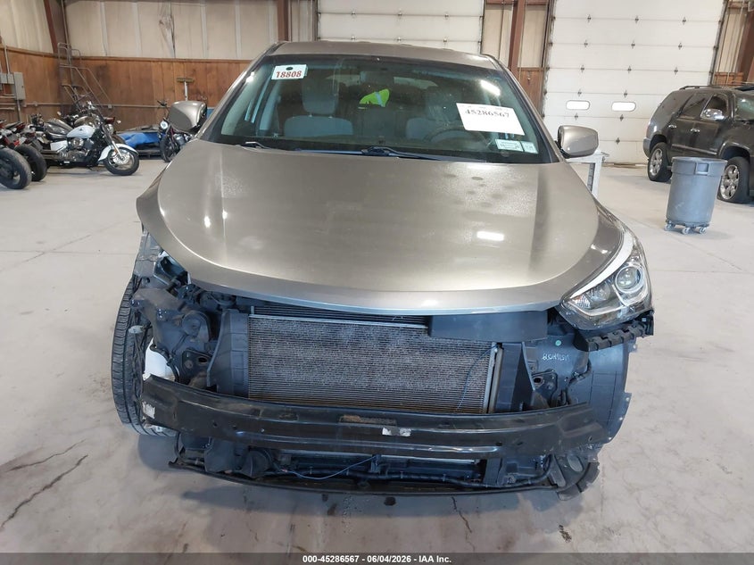 2017 Hyundai Santa fe VIN 5NMZTDLB4HH000212 IAAI salvage auction — FRONT END, Salvage Title, sold $2,100 on 2026-07-10 (photo 6)