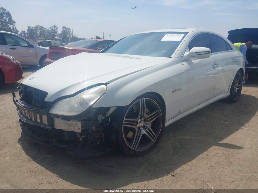 2009 Mercedes-benz Cls-class VIN WDDDJ77X89A151675 IAAI salvage auction — RIGHT FRONT, Salvage (California), sold $2,050 on 2026-07-08 (photo 2)