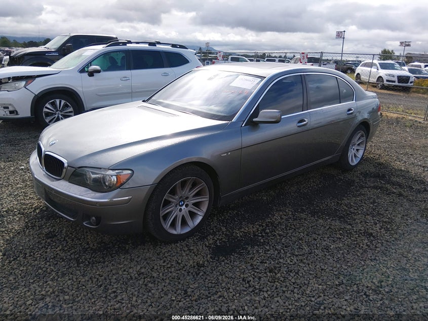 2006 BMW 7 series VIN WBAHN83506DT63570 IAAI salvage auction — REAR END, Salvage (Oregon), sold $800 on 2026-07-20 (photo 2)