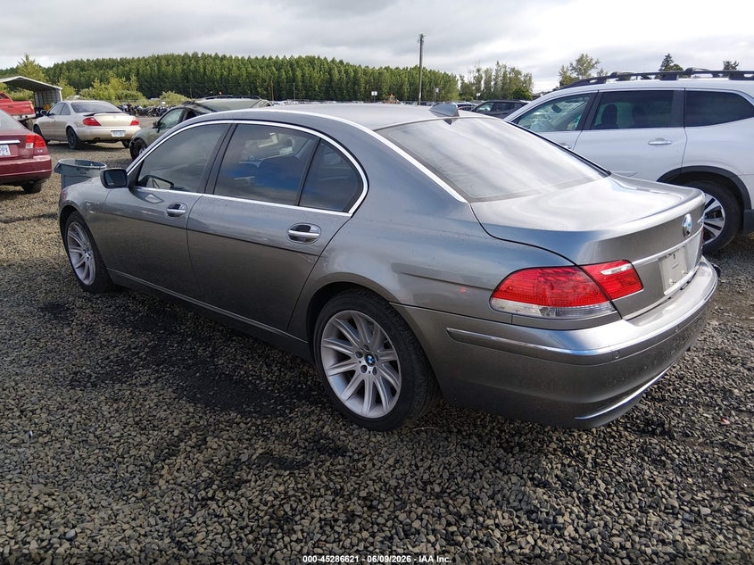 2006 BMW 7 series VIN WBAHN83506DT63570 IAAI salvage auction — REAR END, Salvage (Oregon), sold $800 on 2026-07-20 (photo 3)