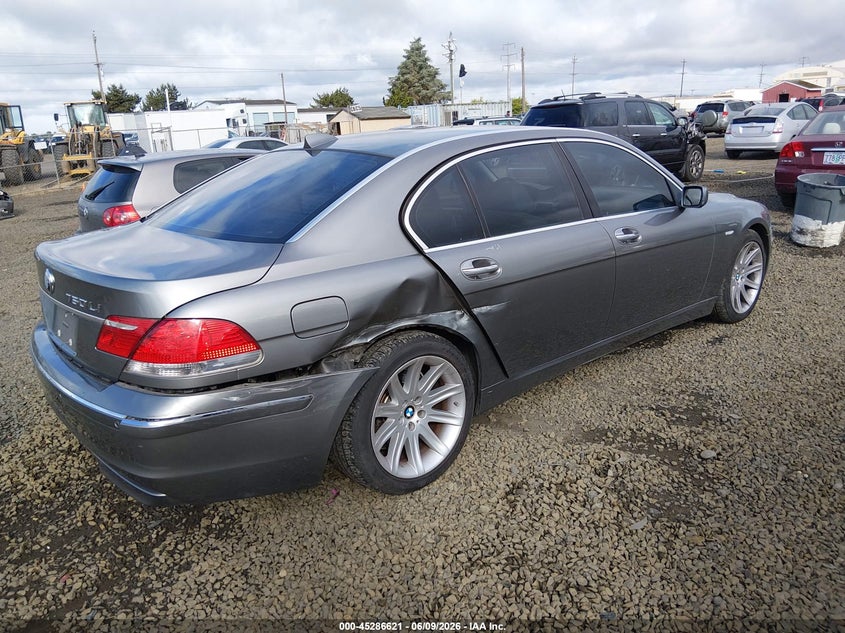 2006 BMW 7 series VIN WBAHN83506DT63570 IAAI salvage auction — REAR END, Salvage (Oregon), sold $800 on 2026-07-20 (photo 4)