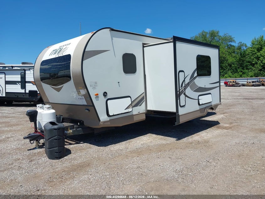 2018 Rockwood Minilite 2507s VIN 4X4TRLA20JD421256 IAAI salvage auction — HAIL, Regular Certificate (Iowa), sold $1,700 on 2026-07-28 (photo 2)