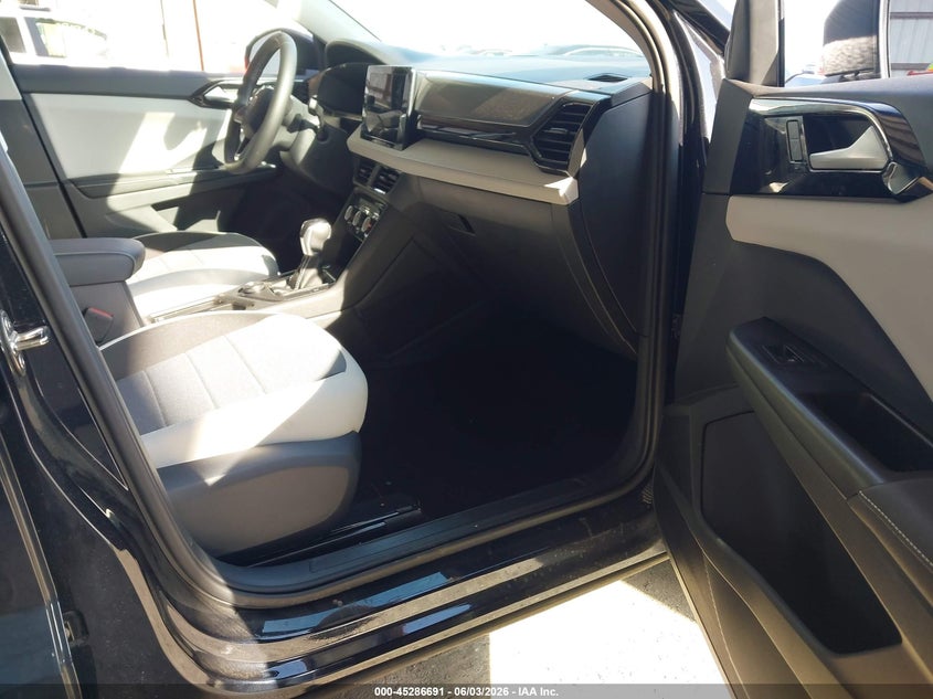 2025 Volkswagen Taos VIN 3VV8C7B27SM086247 IAAI salvage auction — UNKNOWN, Salvage Title, sold $12,350 on 2026-07-16 (photo 5)