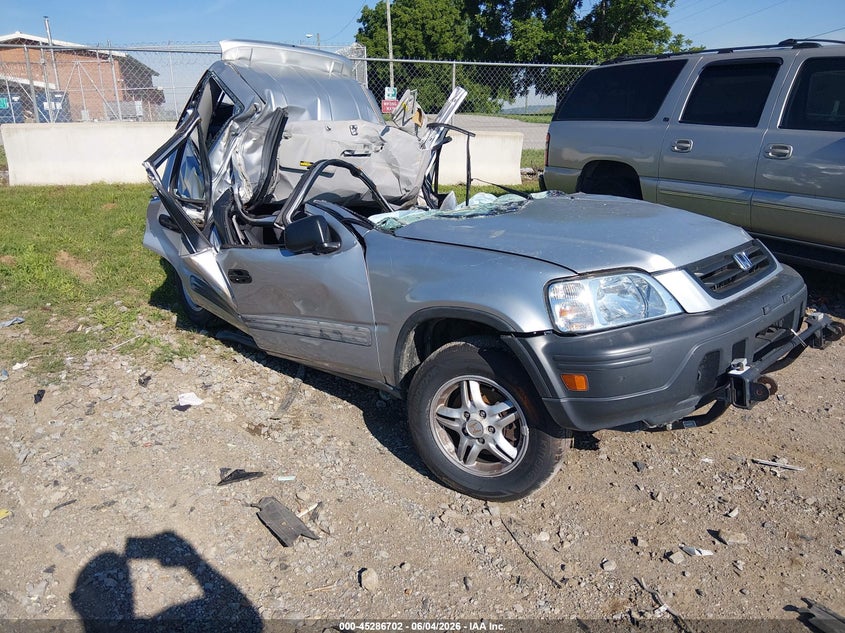 2001 Honda Cr-v VIN JHLRD28441S009050 IAAI salvage auction — BIOHAZARD/CHEMICAL, Salvage (Tennessee), sold $225 on 2026-07-23 (photo 1)