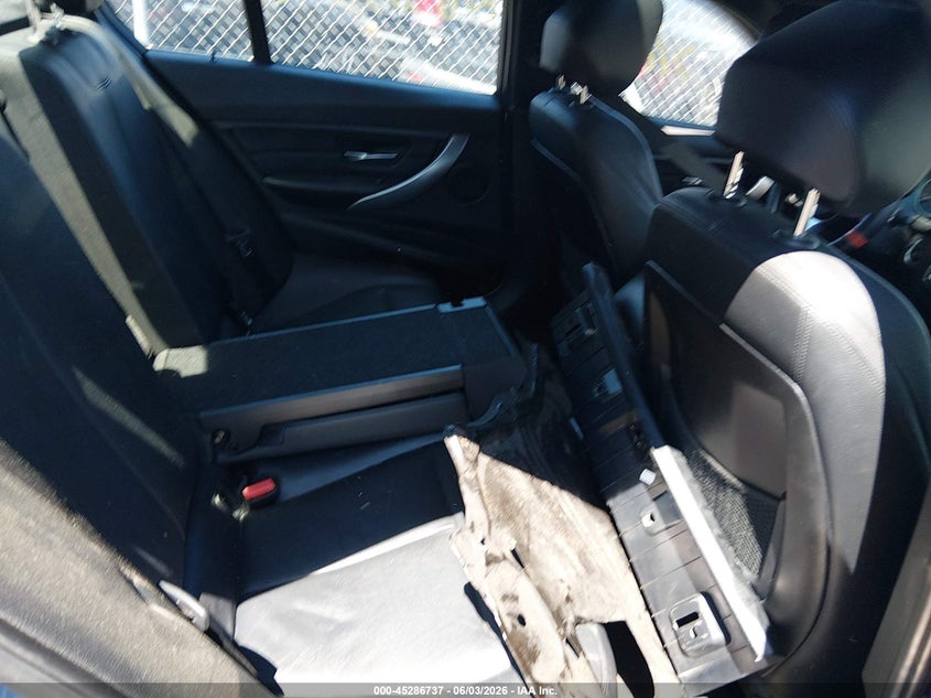 2013 BMW 3er VIN WBA3B9C54DF140071 IAAI salvage auction — FRONT END, Salvage Title, sold $1,275 on 2026-07-14 (photo 8)