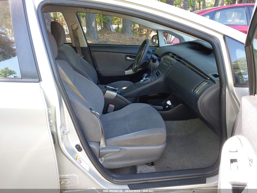 2014 Toyota Prius VIN JTDKN3DU5E1784492 IAAI salvage auction — NORMAL WEAR, Clear (Virginia), sold $1,750 on 2026-07-14 (photo 5)