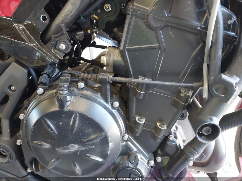 2022 Kawasaki Ninja VIN ML5EXEN18NDA76160 IAAI salvage auction — LEFT & RIGHT, Salvage Title, sold $950 on 2026-07-22 (photo 8)