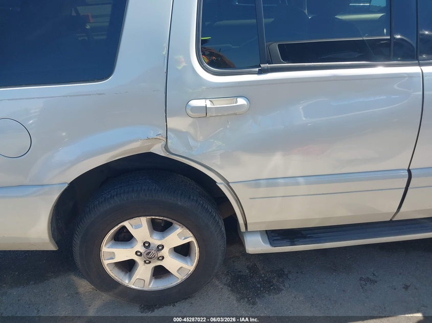 2006 Mercury Mountaineer VIN 4M2EU48806ZJ04241 IAAI salvage auction — RIGHT SIDE, Salvage (Missouri), sold $250 on 2026-07-18 (photo 6)