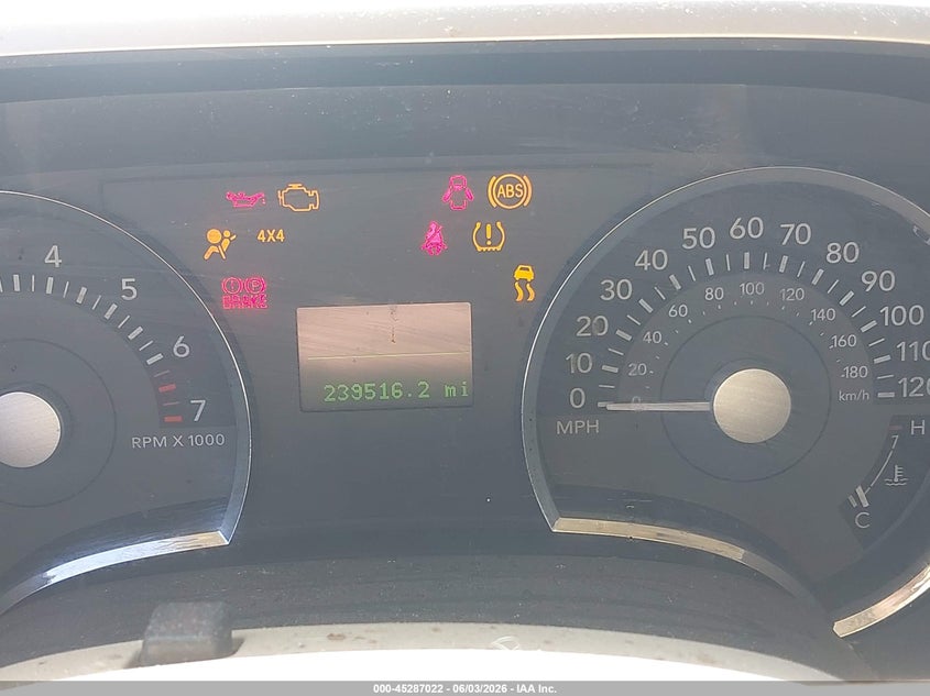 2006 Mercury Mountaineer VIN 4M2EU48806ZJ04241 IAAI salvage auction — RIGHT SIDE, Salvage (Missouri), sold $250 on 2026-07-18 (photo 7)